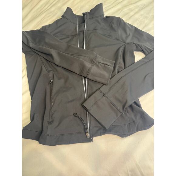 Lululemon Lightweight UV Protection Running Jacket - Picture 10 of 11